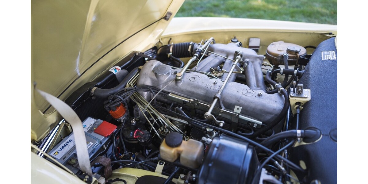 Mercedes-Benz 230SL 17.800 km 110.000 &euro; Oberursel (Taunus) 61440