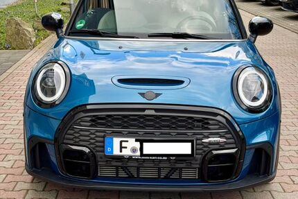Mini Cooper S Cabrio 12.432 km 30.499 &euro; Frankfurt am Main 60439