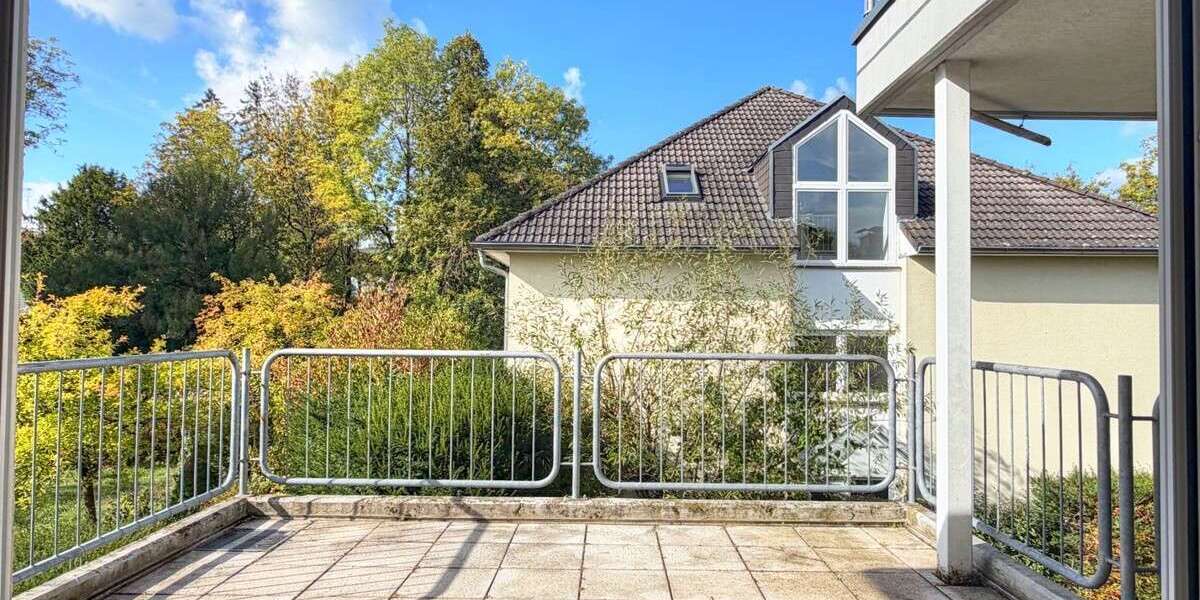 Etagenwohnung Kronberg im Taunus - 2 Zimmer, 71 m&sup2;, 1.100&euro; | Angebot:27677570