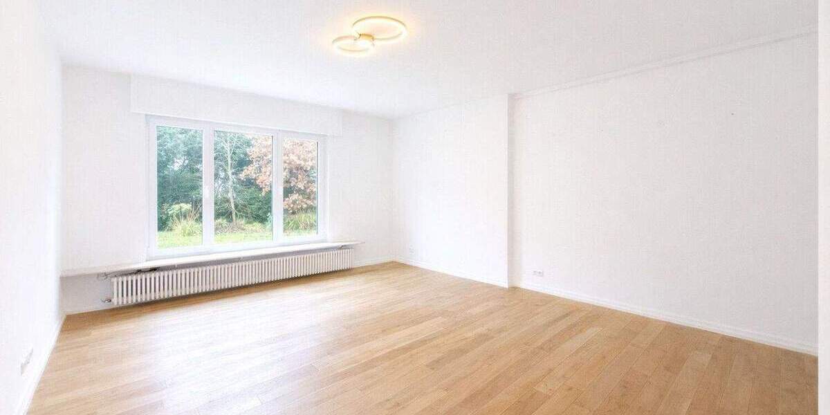 Einfamilienhaus Frankfurt am Main Praunheim - 8 Zimmer, 256 m&sup2;, 1.290.000&euro; | Angebot:25796118