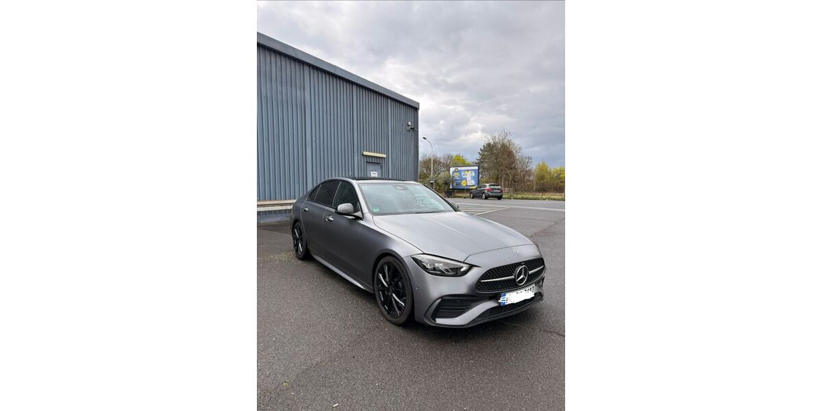 Mercedes-Benz 300 107.317 km 40.200 &euro; Frankfurt am Main 60486