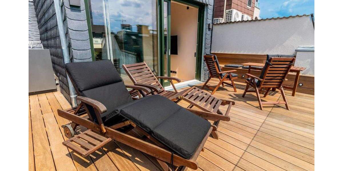Etagenwohnung Frankfurt am Main Innenstadt - 1 Zimmer, 63 m&sup2;, 3.280&euro; | Angebot:25876946