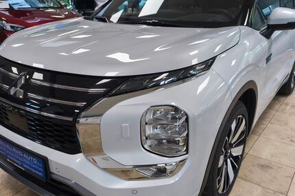 Mitsubishi Outlander 21.841 km 42.597 &euro; Friedberg 61169