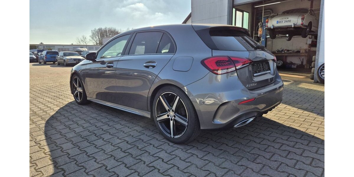 Mercedes-Benz A 200 d AMG Line Automatik, Navi, Rückfahrkamera, 211.222 km 16.390 &euro; Rodgau 63110