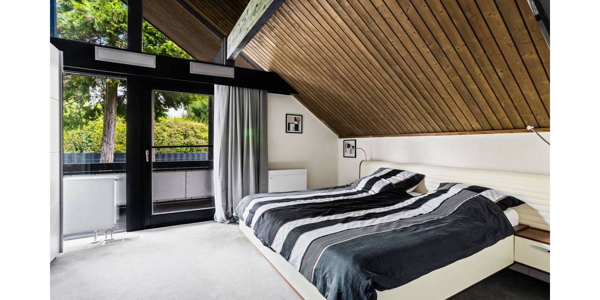 Einfamilienhaus Gelnhausen Haitz - 8 Zimmer, 354 m&sup2;, 950.000&euro; | Angebot:25685325