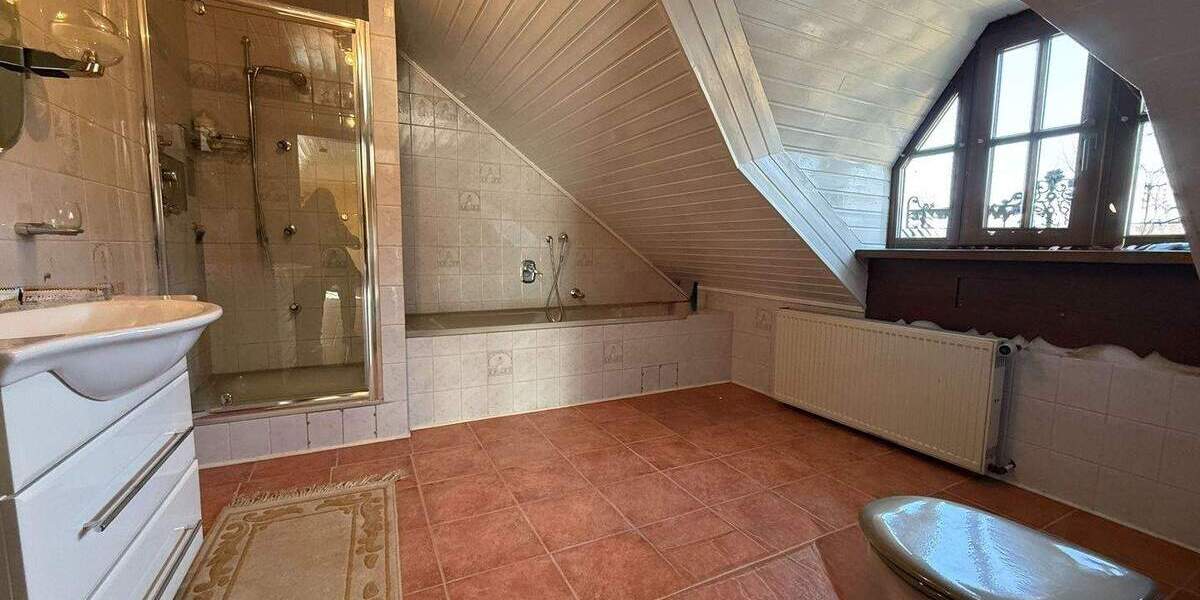 Einfamilienhaus Alzenau Wasserlos - 5 Zimmer, 250 m&sup2;, 780.000&euro; | Angebot:25776069