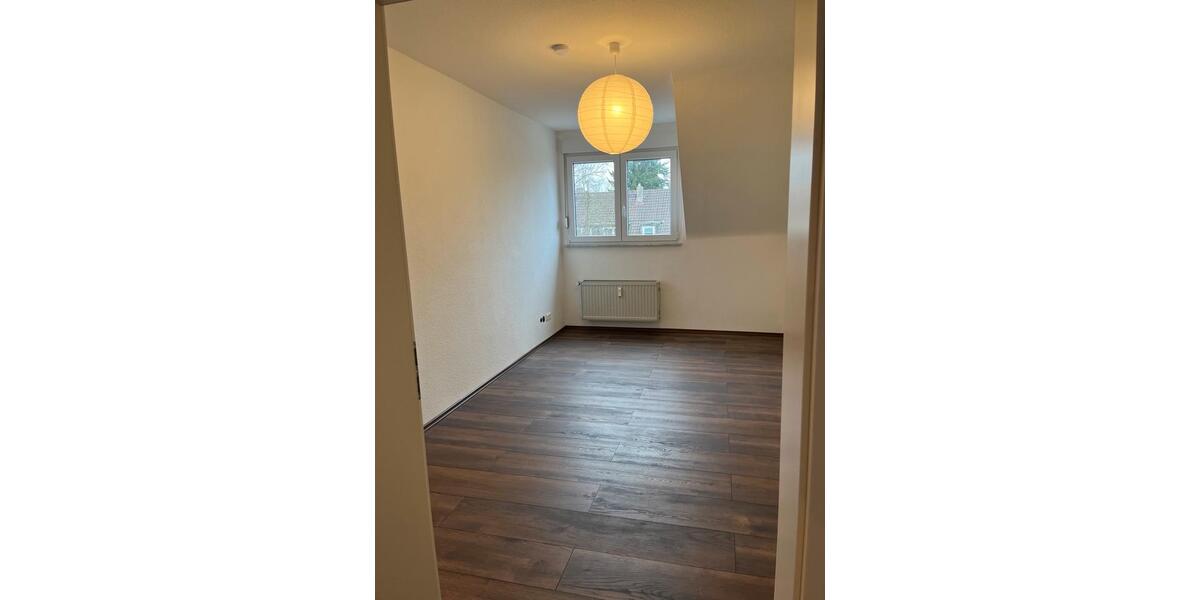 Etagenwohnung Hanau Lamboy - 4.5 Zimmer, 100 m&sup2;, 1.685&euro; | Angebot:26025568