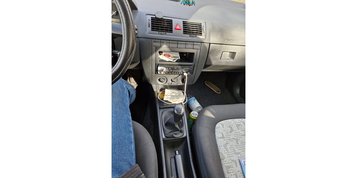 Skoda Fabia 14.800 km 2.300 &euro; Aschaffenburg 63701