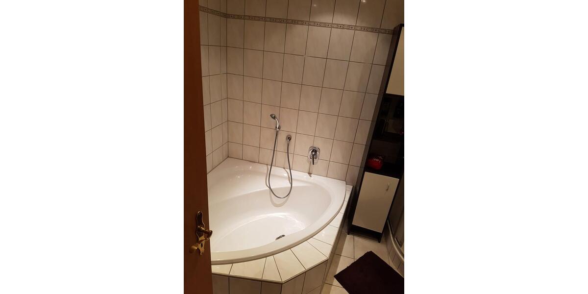 Etagenwohnung Aschaffenburg Damm - 4 Zimmer, 102 m&sup2;, 900&euro; | Angebot:26413579