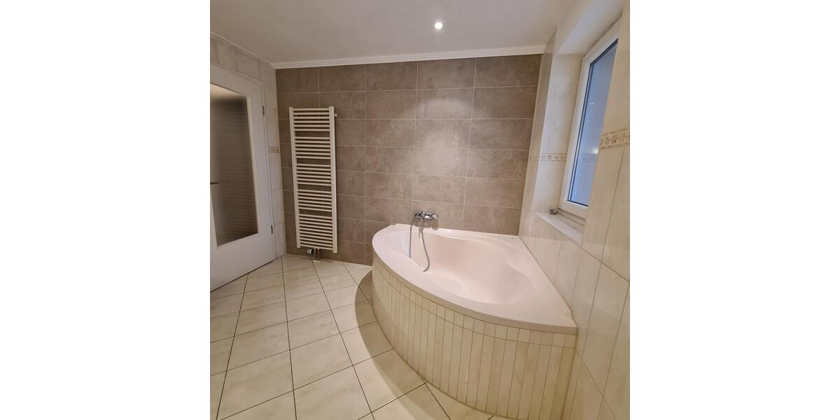 Terrassenwohnung Bad Nauheim - 4.5 Zimmer, 182 m&sup2;, 899.000&euro; | Angebot:24845711
