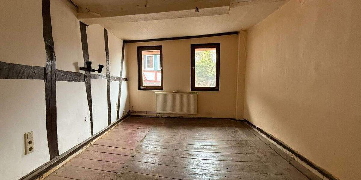 Einfamilienhaus Gelnhausen - 6 Zimmer, 125 m&sup2;, 115.000&euro; | Angebot:25685342
