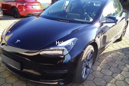 Tesla Model 3 41.464 km 30.155 &euro; Eschborn 65760