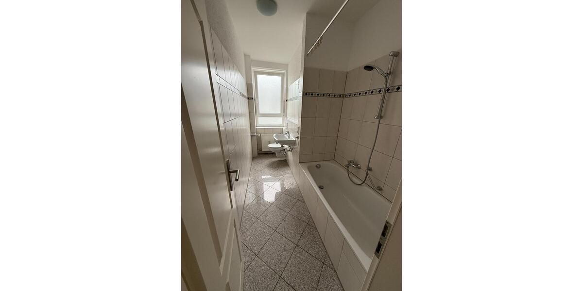 Etagenwohnung Frankfurt am Main - 1 Zimmer, 18 m&sup2;, 680&euro; | Angebot:25934596