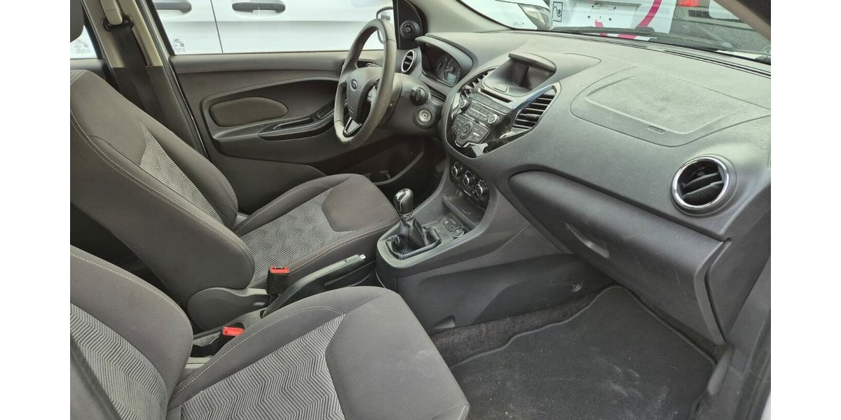 Ford Ka+ Cool & Sound, Klima 65.627 km 7.490 &euro; Rodgau 63110