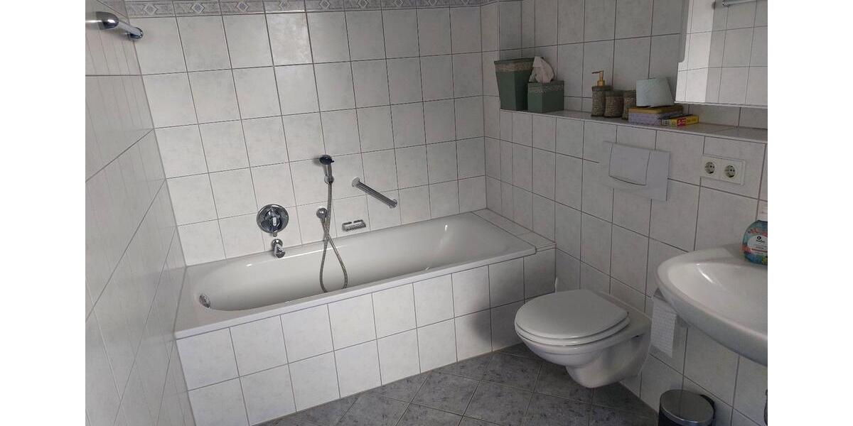 Terrassenwohnung Frankfurt am Main Bergen-Enkheim - 3 Zimmer, 120 m&sup2;, 1.950&euro; | Angebot:25977548