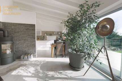 Haus Dietzenbach - 15 Zimmer, 455 m&sup2;, 1.234.000&euro; | Angebot:25626569