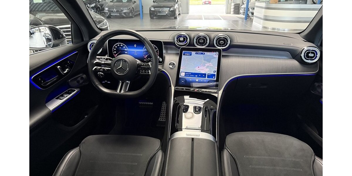 Mercedes-Benz GLC 300 4M AMG PREMIUM BURMESTER- PANORAMA- AHK! 21.213 km 60.990 &euro; Groß-Umstadt 64823