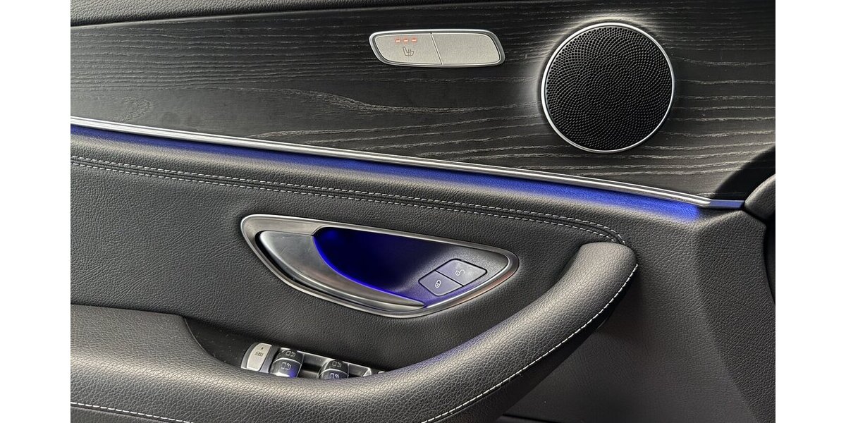 Mercedes-Benz E 220 T d AMG AHK-KAMERA-SCHIEBEDACH-CARPLAY-LED 72.980 km 38.890 &euro; Groß-Umstadt 64823