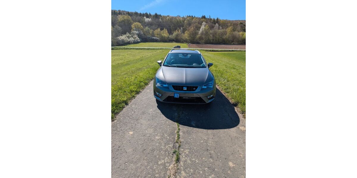 Seat Leon 200.500 km 9.199 &euro; Büdingen 63654
