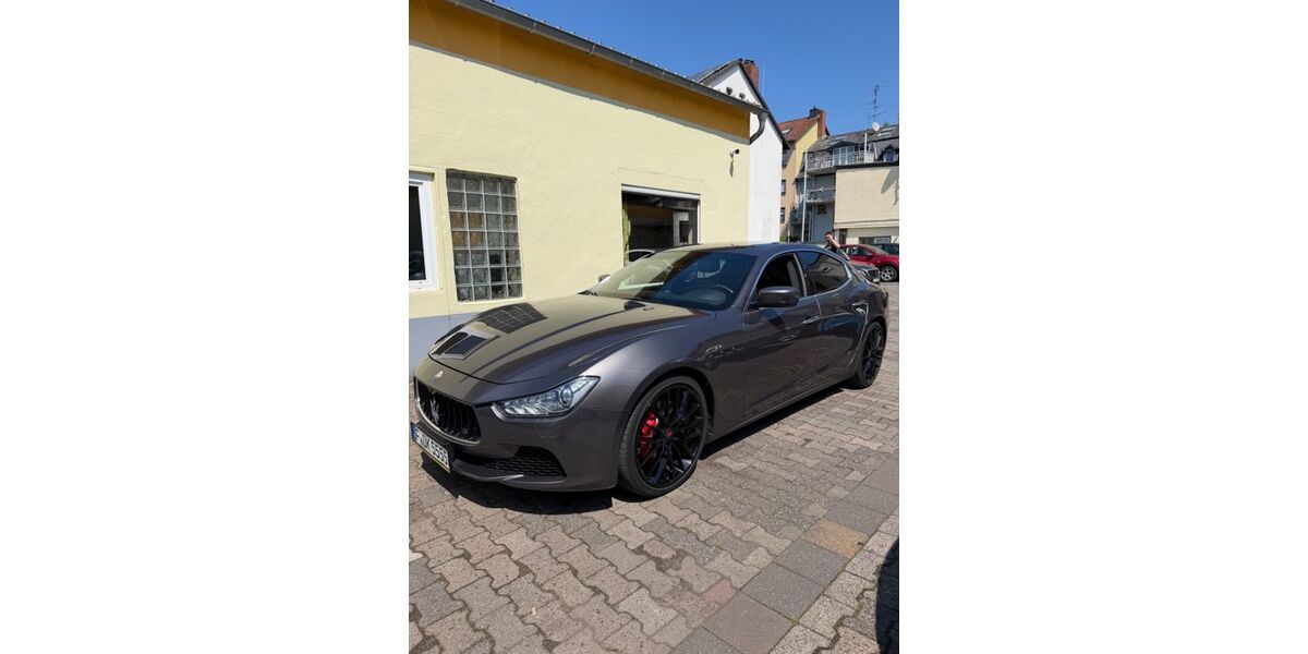 Maserati Ghibli 112.000 km 27.899 &euro; Frankfurt 65929