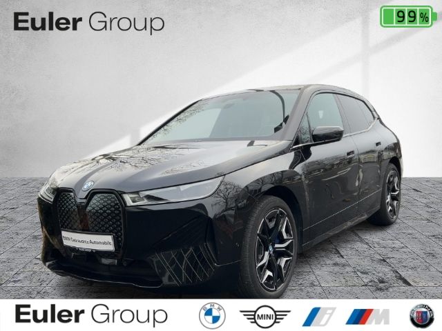 BMW iX 17.083 km 49.966 &euro; Frankfurt 60314