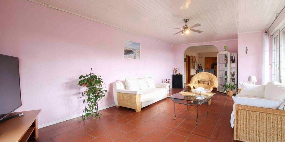 Mehrfamilienhaus, Wohnhaus Büdingen Rinderbügen - 8 Zimmer, 271.000&euro; | Angebot:26028990