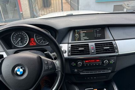 BMW X6 M50 123.000 km 26.999 &euro; Frankfurt am 60314