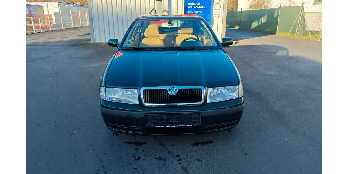Skoda Octavia 217.000 km 2.400 &euro; Büdingen 63654