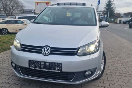 VW Touran 173.000 km 9.800 &euro; Dietzenbach 63128