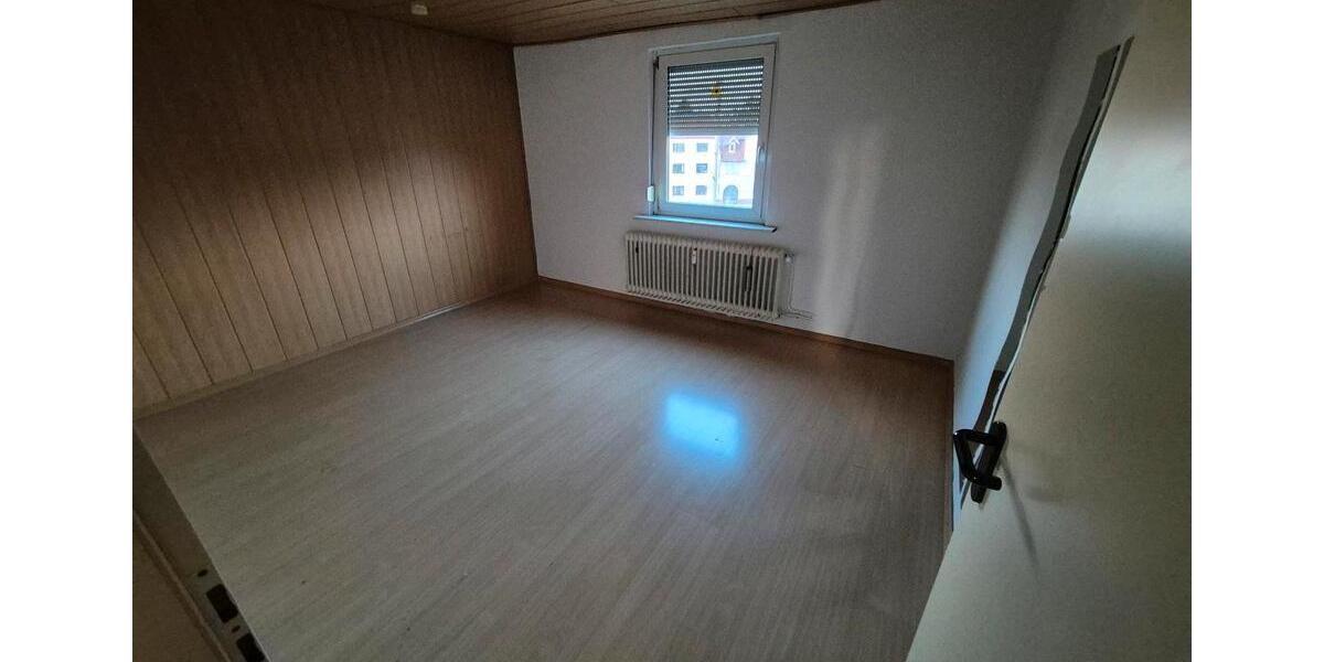 Dachgeschoßwohnung Offenbach am Main Bieber - 3 Zimmer, 79 m&sup2;, 1.300&euro; | Angebot:25814287