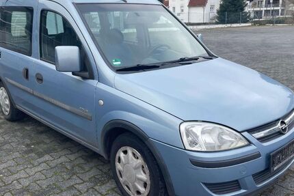 Opel Combo 217.863 km 1.490 &euro; Rödermark 63322