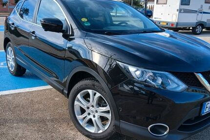 Nissan Qashqai 83.000 km 13.500 &euro; FRANKFURT 60529