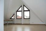 Dachgeschoßwohnung Langen (Hessen) - 2.5 Zimmer, 80 m&sup2;, 850&euro; | Angebot:25941679