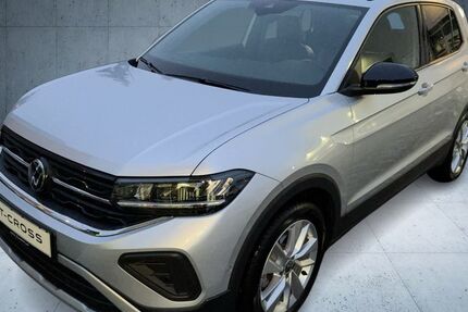 VW T-Cross 25.700 km 23.880 &euro; Frankfurt am Main 60528