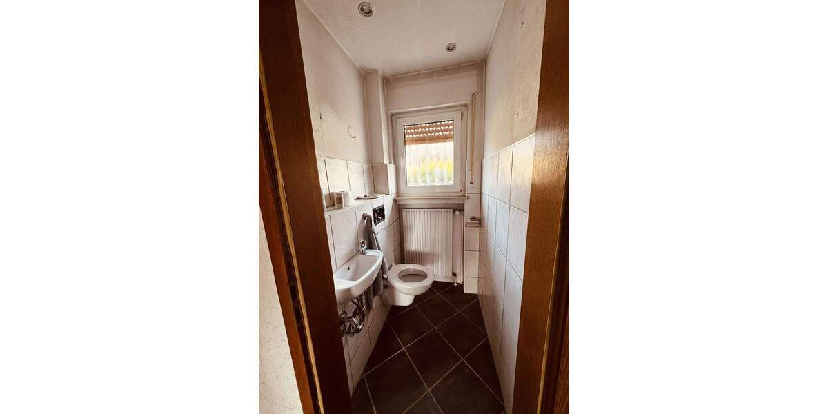 Einfamilienhaus Büdingen Diebach - 8 Zimmer, 178 m&sup2;, 409.000&euro; | Angebot:25751205