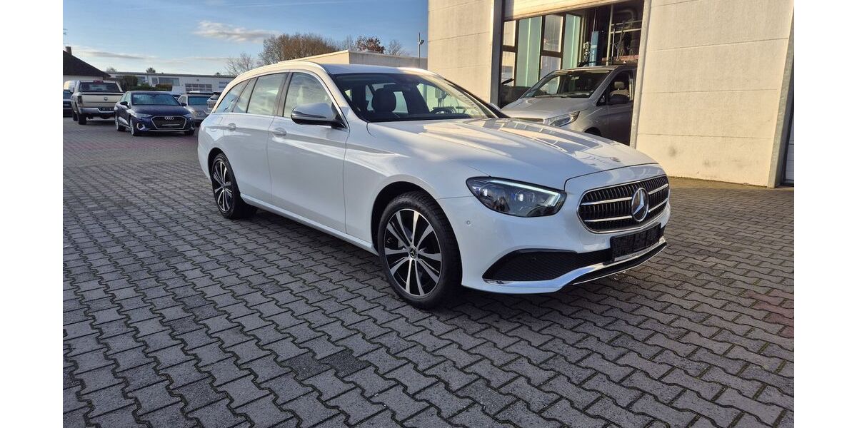 Mercedes-Benz E 300 55.700 km 28.590 &euro; Rodgau 63110