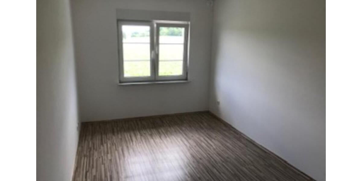 Reihenhaus Gründau - 4 Zimmer, 160 m&sup2;, 2.500&euro; | Angebot:25964504