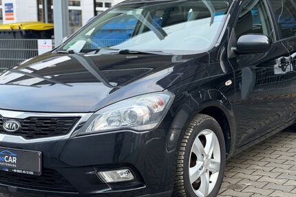 Kia ceed / Ceed 148.940 km 3.580 &euro; Aschaffenburg 63741