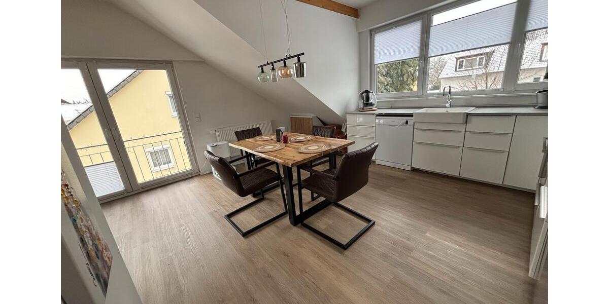Dachgeschoßwohnung Oberursel (Taunus) - 2.5 Zimmer, 70 m&sup2;, 1.500&euro; | Angebot:25718520