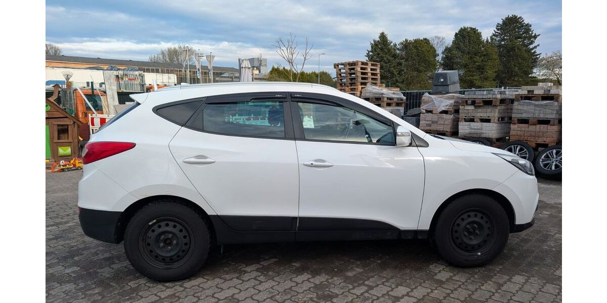 Hyundai ix35 193.455 km 8.500 &euro; Kleinostheim 63801