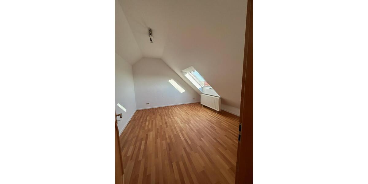Maisonettenwohnung Hösbach - 3.5 Zimmer, 130 m&sup2;, 1.640&euro; | Angebot:25281057