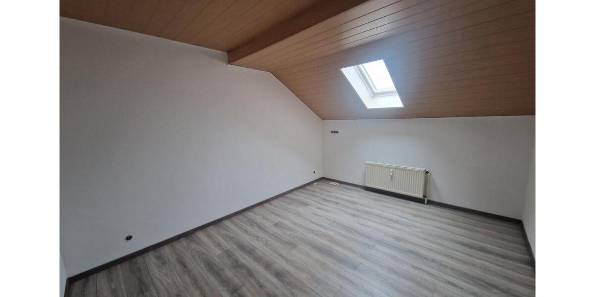 Etagenwohnung Büdingen - 4 Zimmer, 98 m&sup2;, 790&euro; | Angebot:26018260