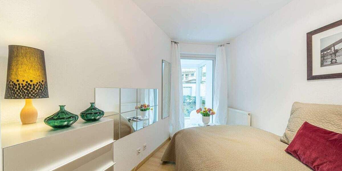 Etagenwohnung Frankfurt am Main Westend-Süd - 2 Zimmer, 70 m&sup2;, 2.090&euro; | Angebot:25661907