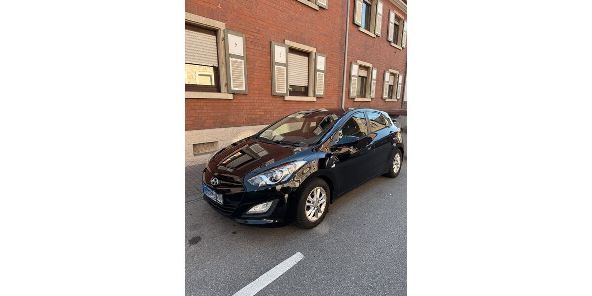 Hyundai i30 189.730 km 2.999 &euro; Frankfurt am Main 60488