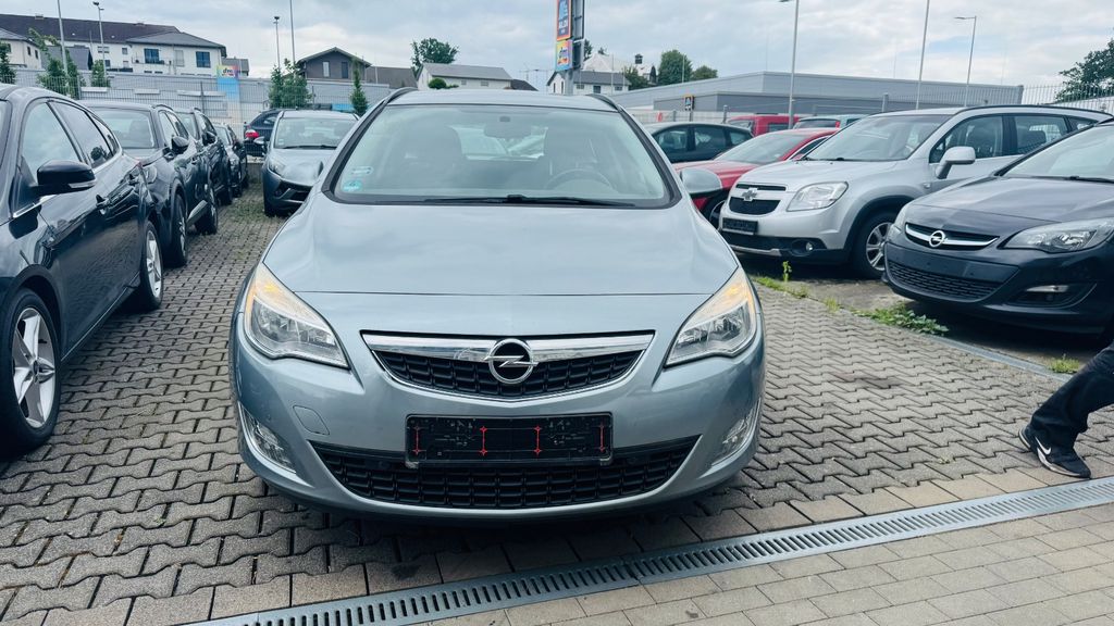 Opel Astra 172.000 km 2.250 &euro; Büdingen 63654