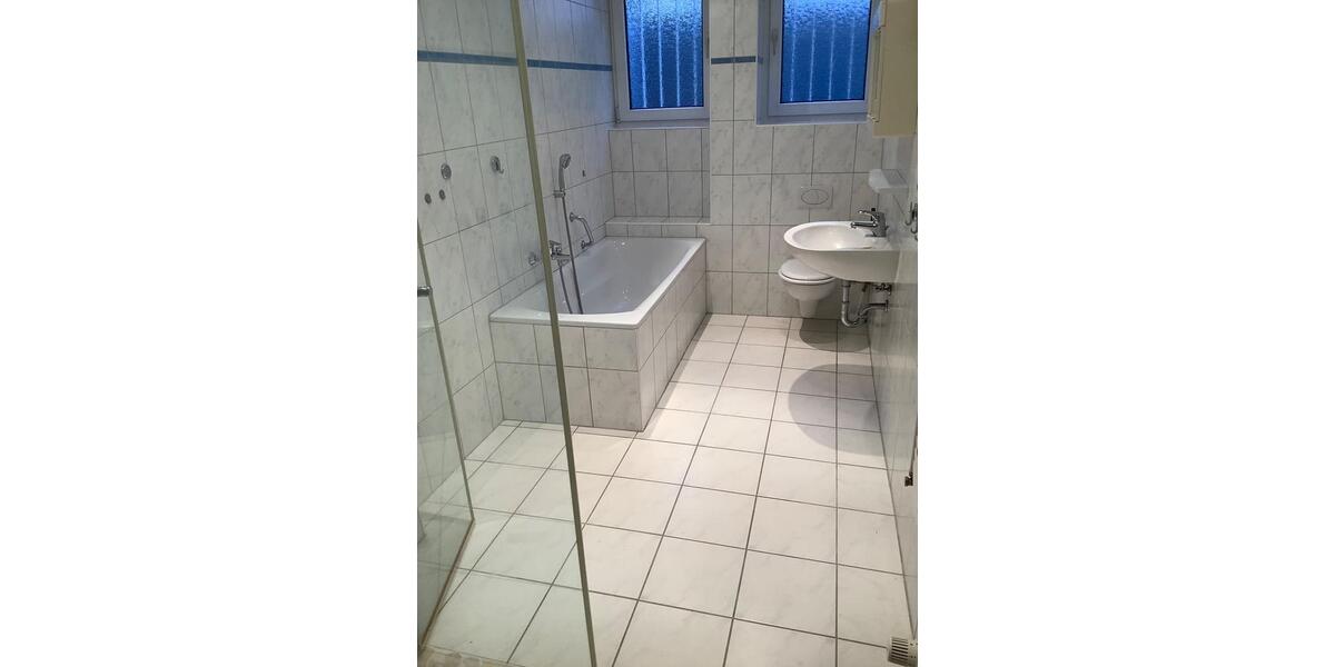 Etagenwohnung Eschborn - 3 Zimmer, 1.300&euro; | Angebot:23059520