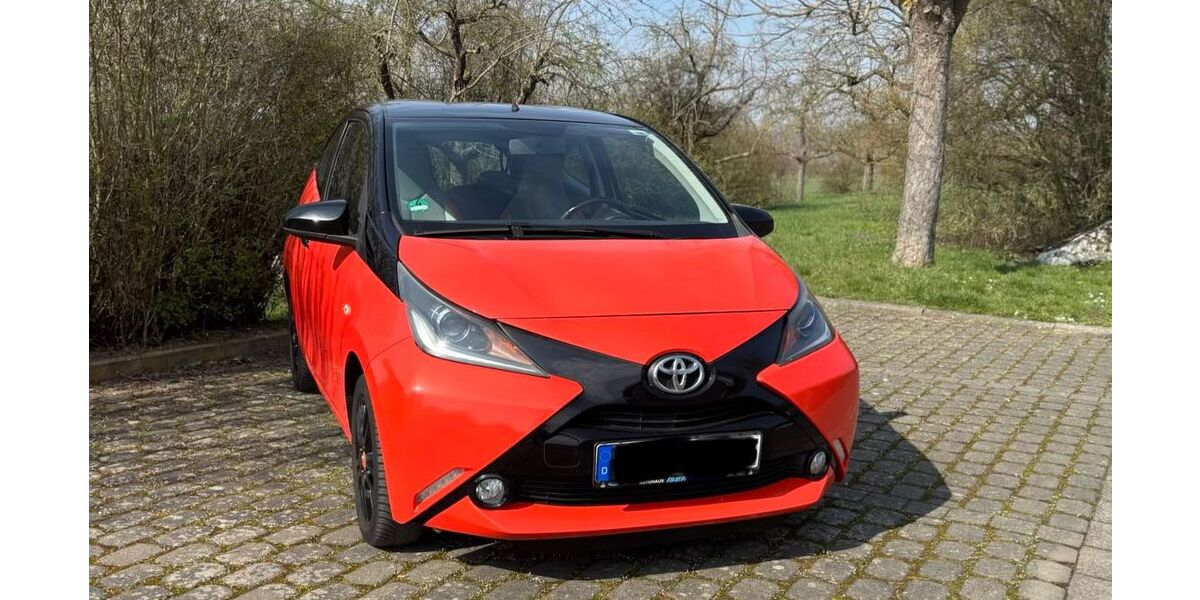 Toyota Aygo (X) 119.000 km 4.800 &euro; Altenstadt 63674