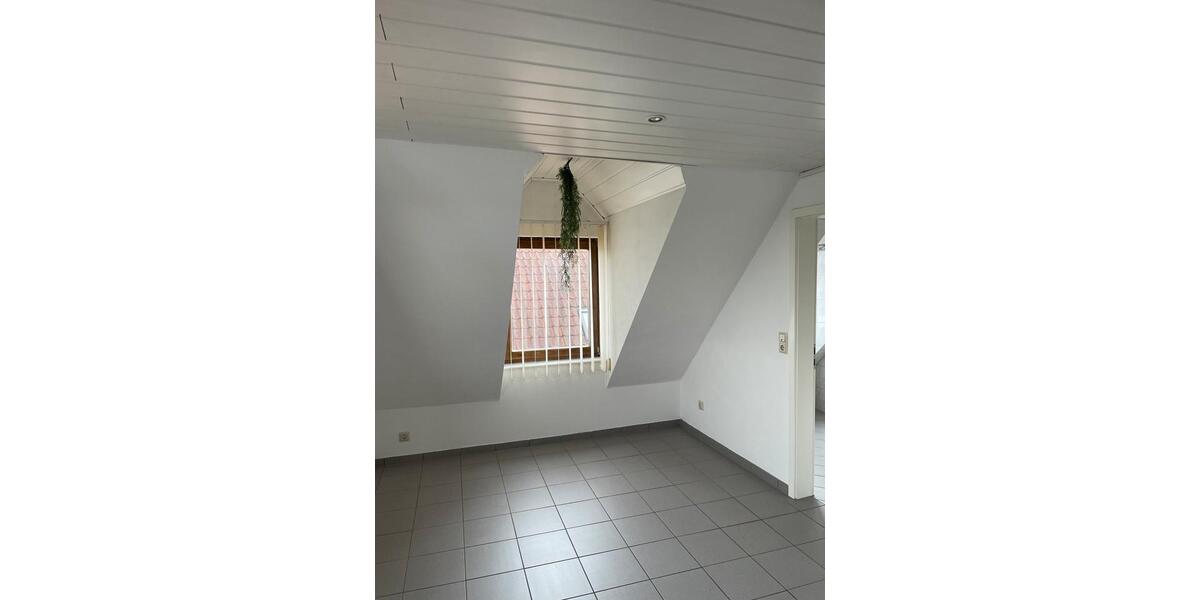 Erdgeschoßwohnung Rosbach vor der Höhe - 1 Zimmer, 40 m&sup2;, 600&euro; | Angebot:26120542