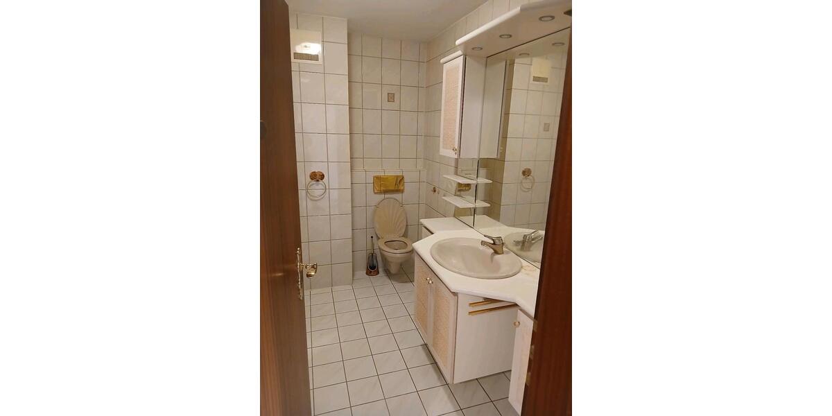 Dachgeschoßwohnung Hanau Groß-Steinheim - 3 Zimmer, 74 m&sup2;, 289.000&euro; | Angebot:24702772