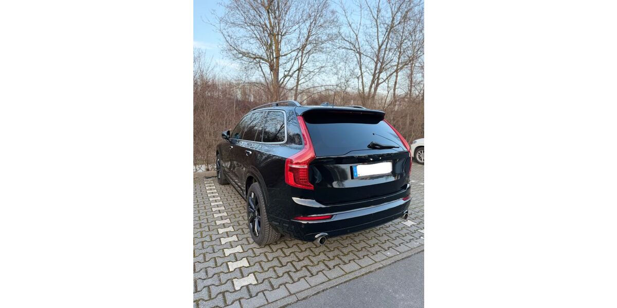 Volvo XC90 294.000 km 19.800 &euro; Frankfurt am Main 60488